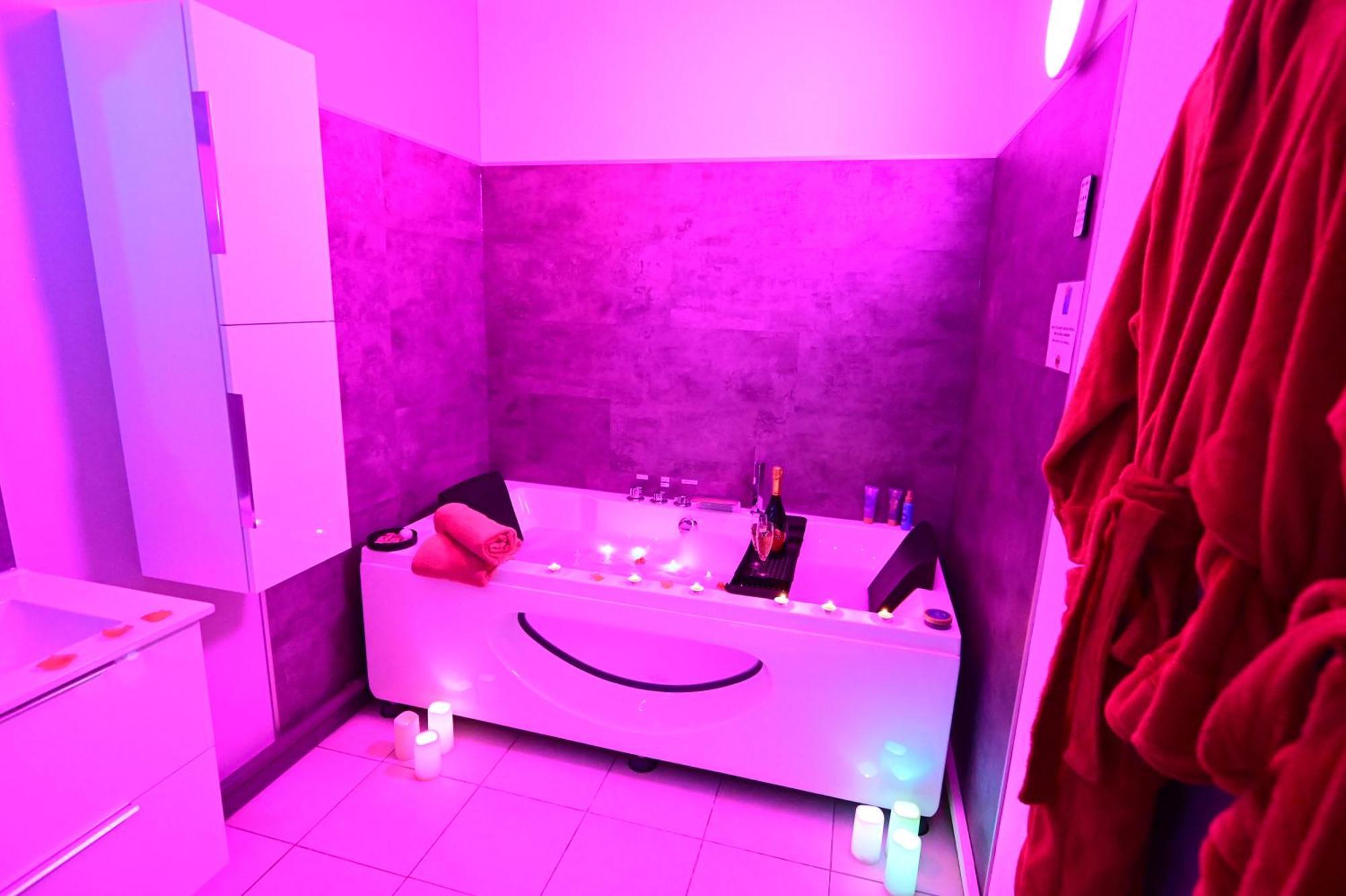 Love Room A Deux Pas De L'Ocean Avec Hammam, Sauna Et Bain A 2 :-) Бискаррос Экстерьер фото