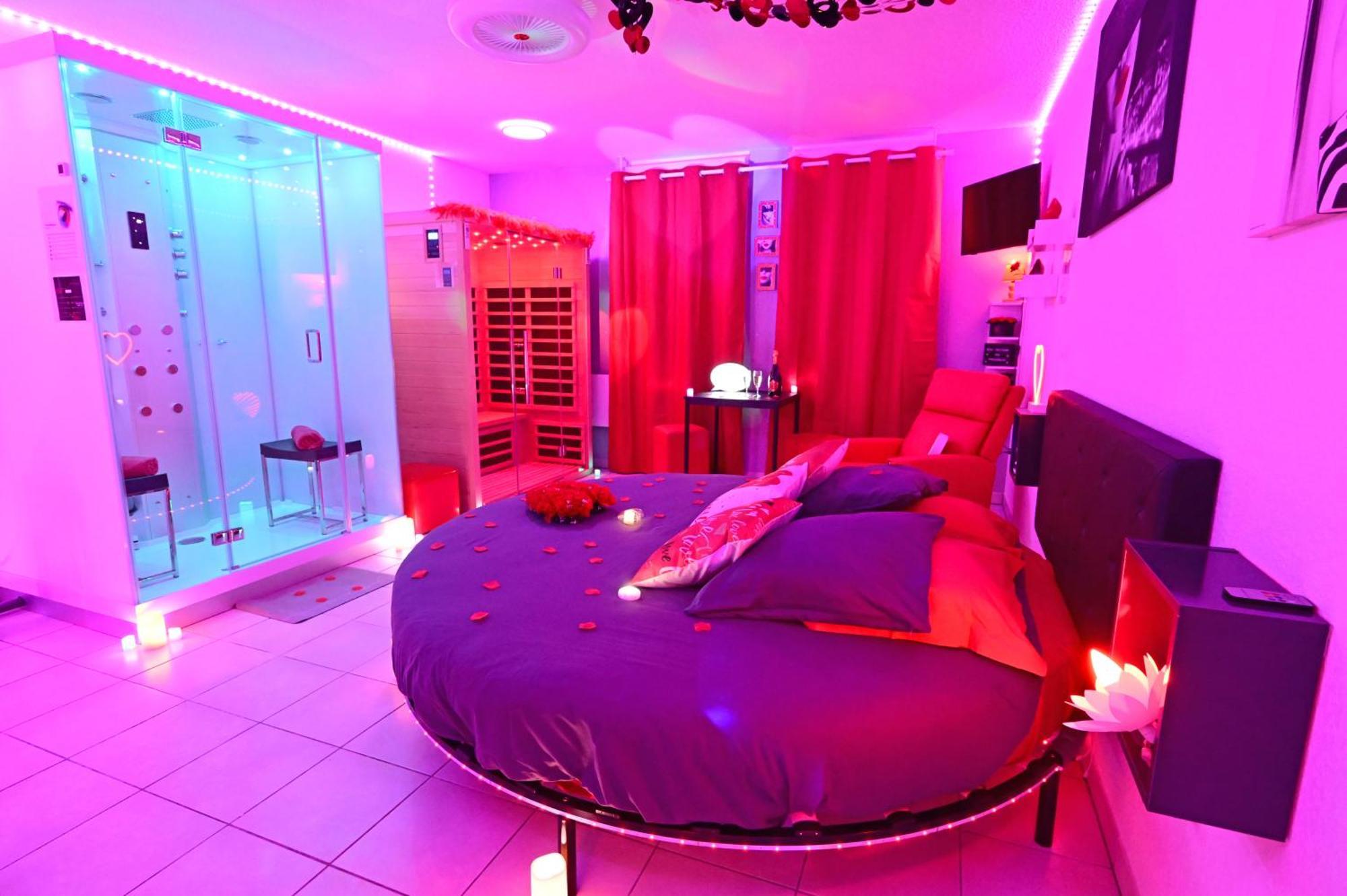 Love Room A Deux Pas De L'Ocean Avec Hammam, Sauna Et Bain A 2 :-) Бискаррос Экстерьер фото