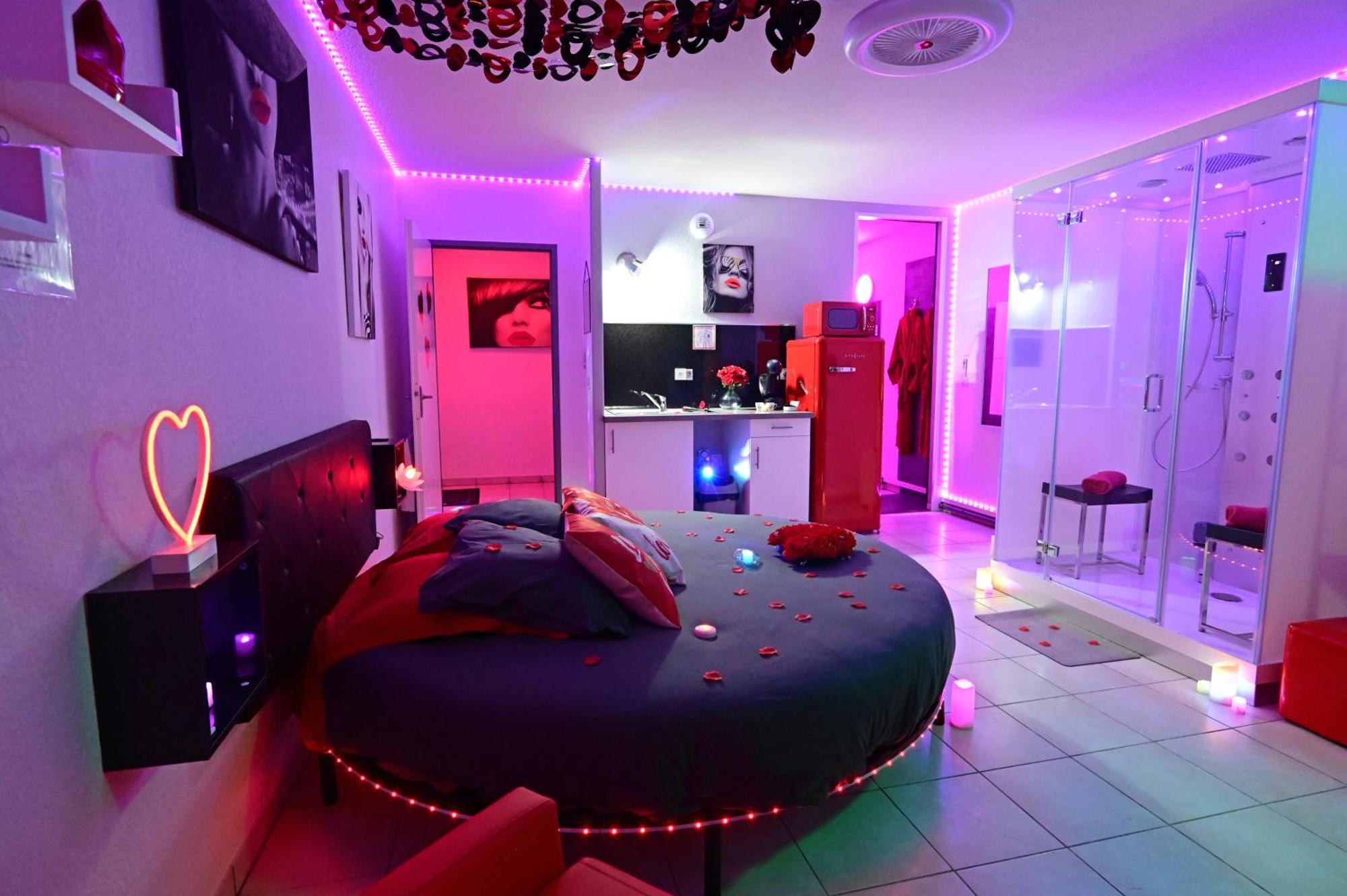 Love Room A Deux Pas De L'Ocean Avec Hammam, Sauna Et Bain A 2 :-) Бискаррос Экстерьер фото