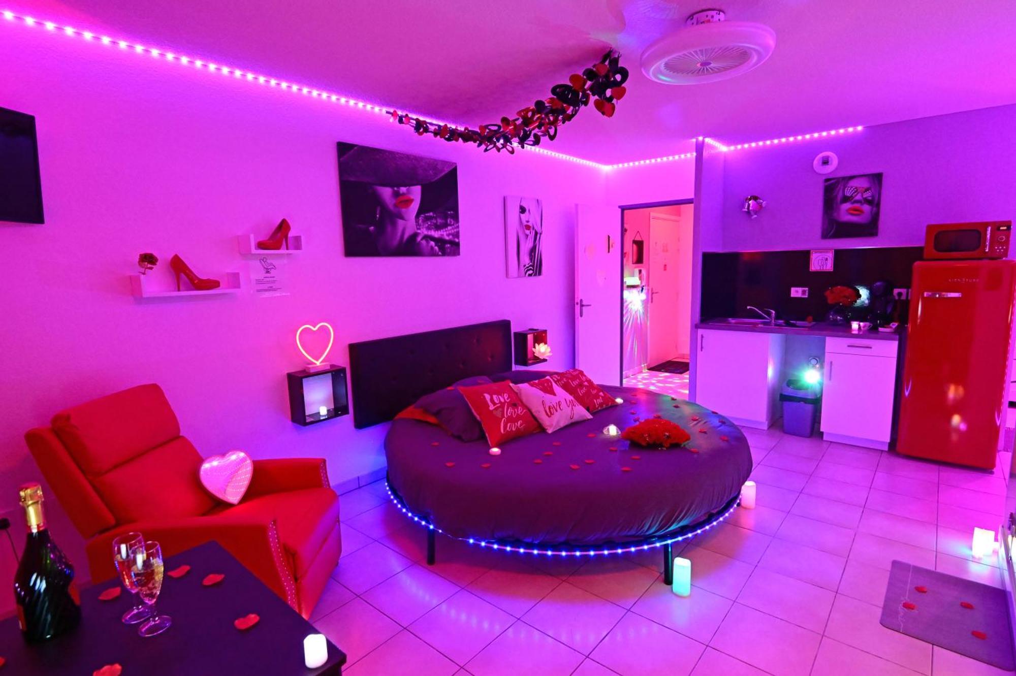 Love Room A Deux Pas De L'Ocean Avec Hammam, Sauna Et Bain A 2 :-) Бискаррос Экстерьер фото