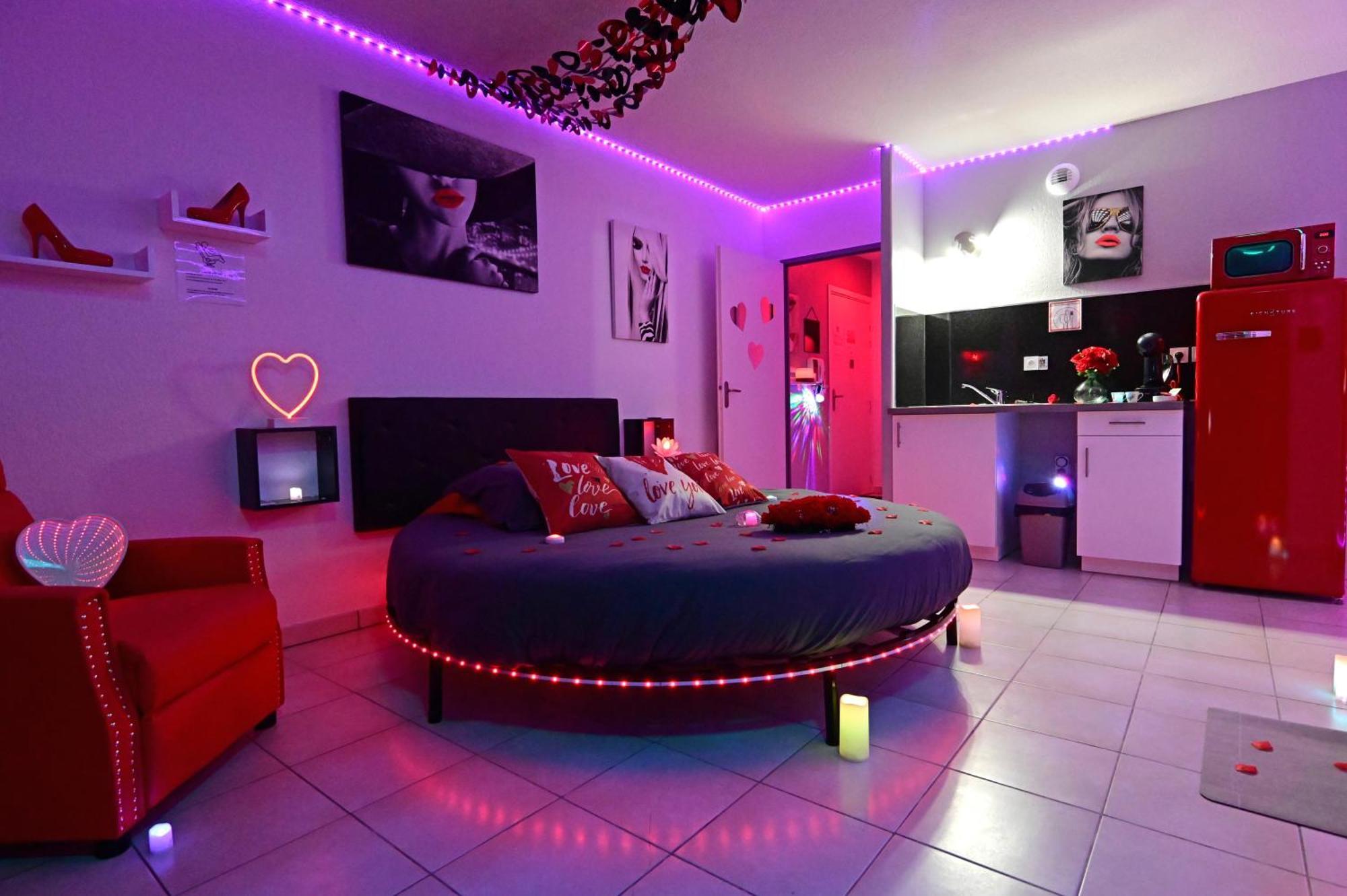 Love Room A Deux Pas De L'Ocean Avec Hammam, Sauna Et Bain A 2 :-) Бискаррос Экстерьер фото