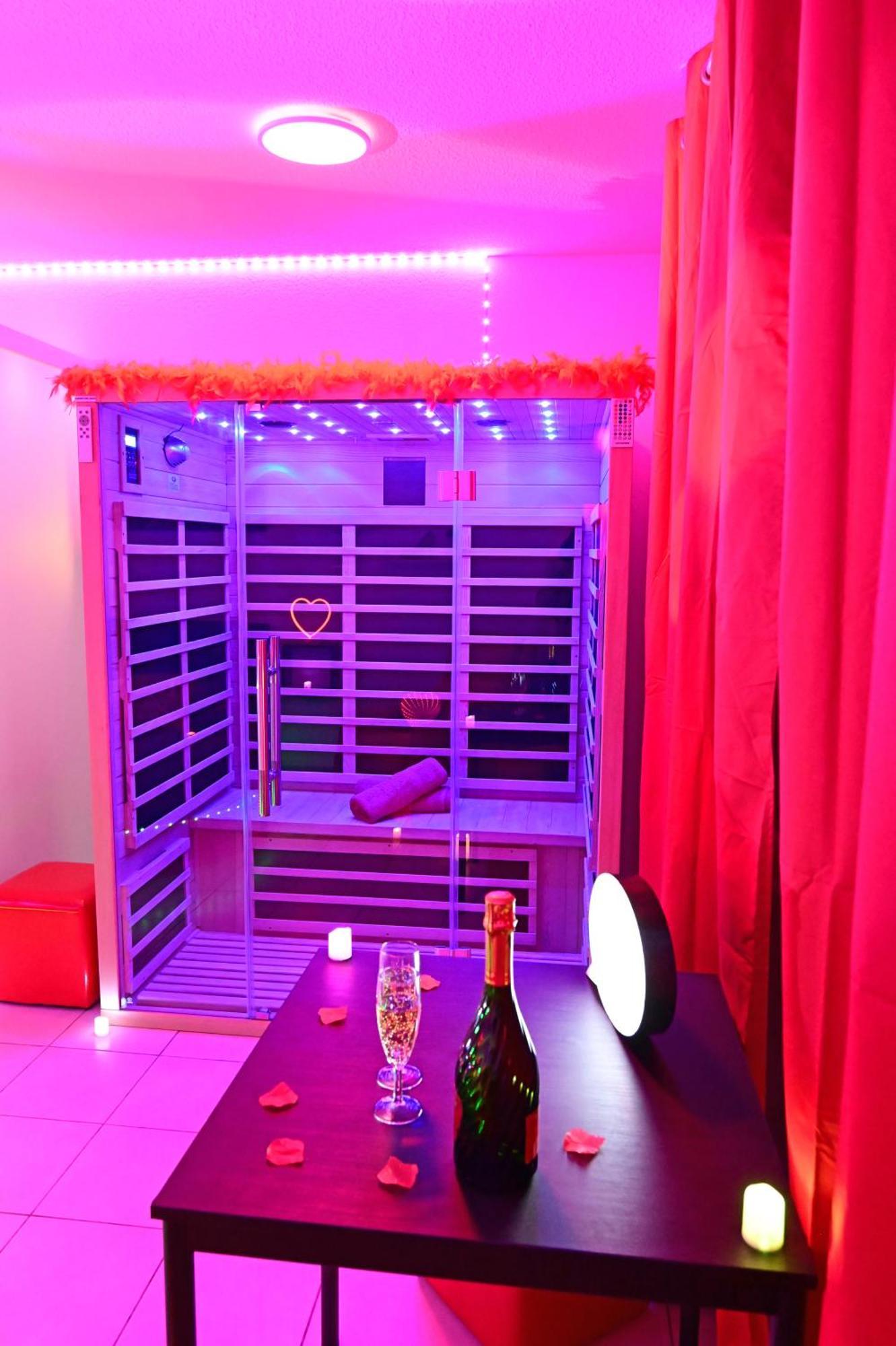 Love Room A Deux Pas De L'Ocean Avec Hammam, Sauna Et Bain A 2 :-) Бискаррос Экстерьер фото