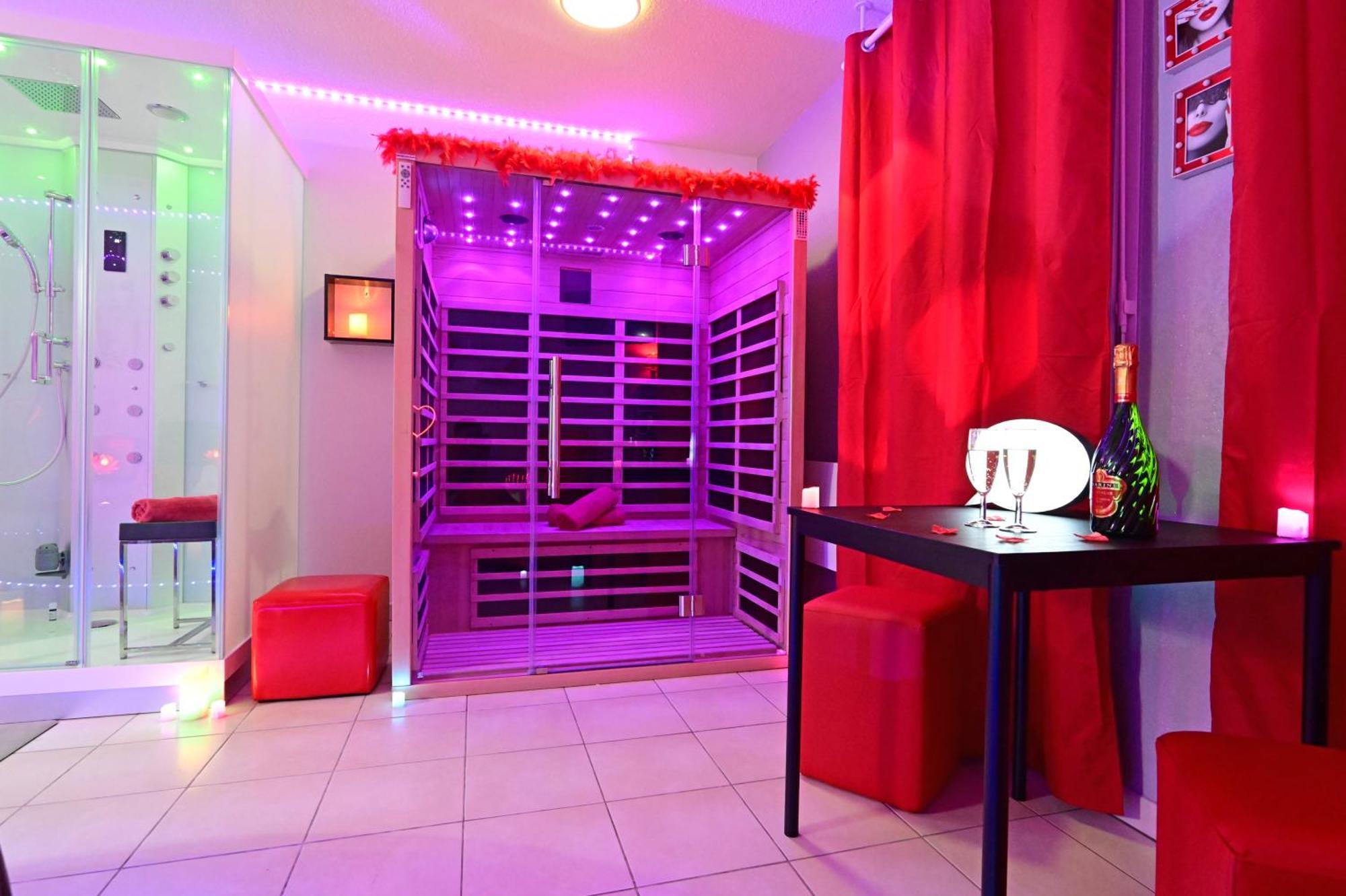 Love Room A Deux Pas De L'Ocean Avec Hammam, Sauna Et Bain A 2 :-) Бискаррос Экстерьер фото