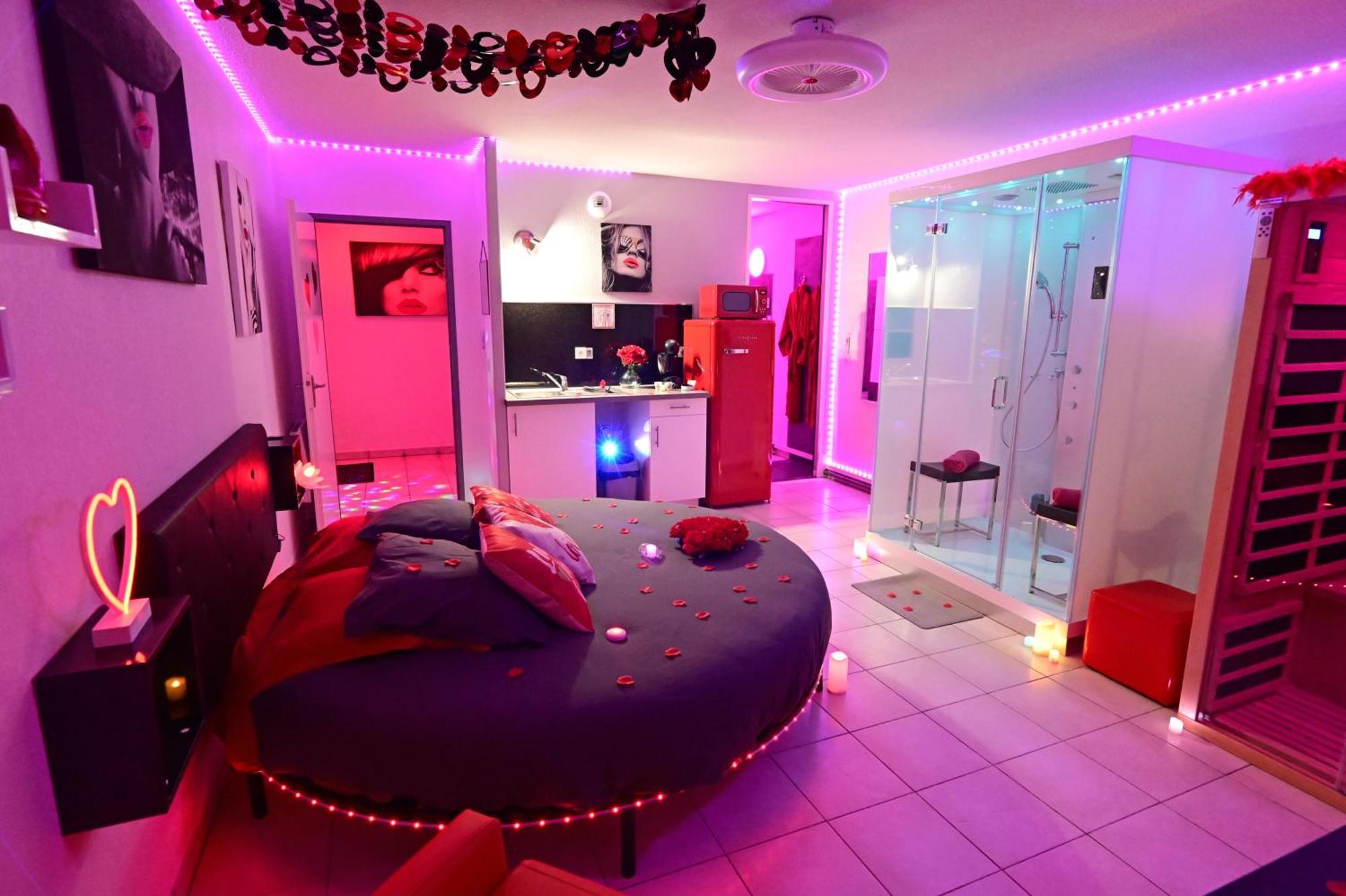 Love Room A Deux Pas De L'Ocean Avec Hammam, Sauna Et Bain A 2 :-) Бискаррос Экстерьер фото