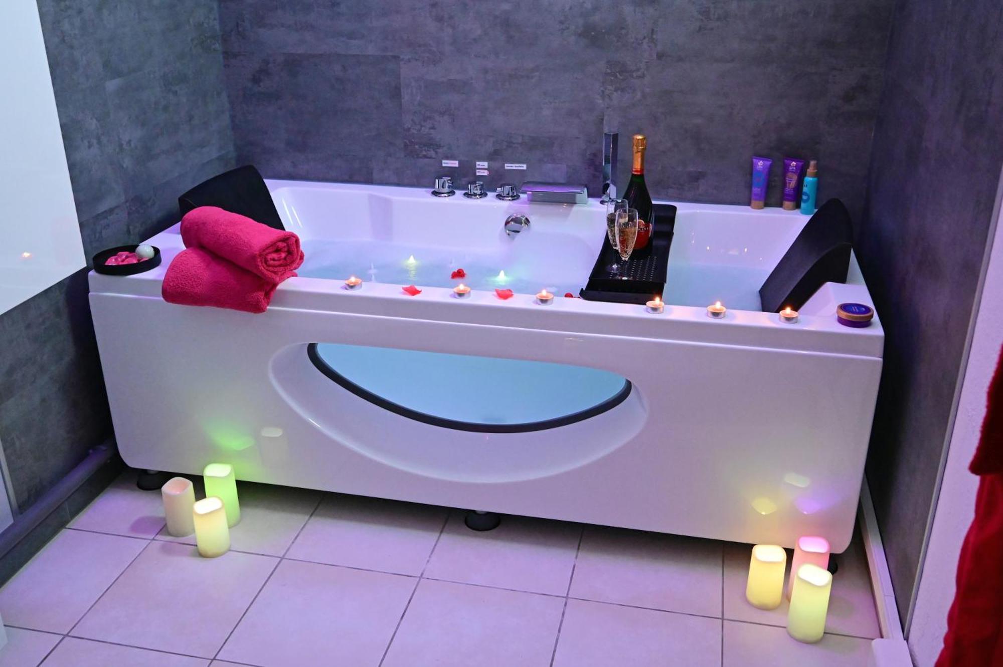 Love Room A Deux Pas De L'Ocean Avec Hammam, Sauna Et Bain A 2 :-) Бискаррос Экстерьер фото