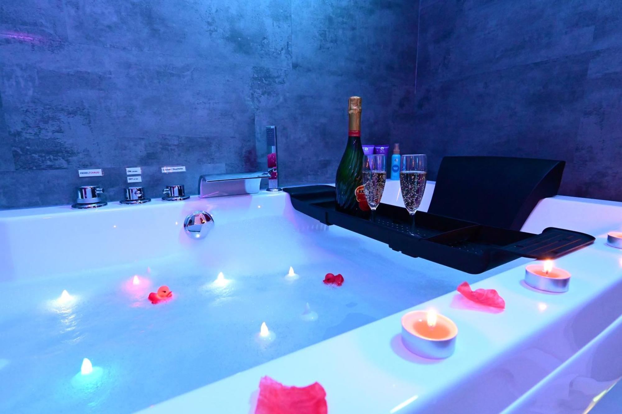 Love Room A Deux Pas De L'Ocean Avec Hammam, Sauna Et Bain A 2 :-) Бискаррос Экстерьер фото